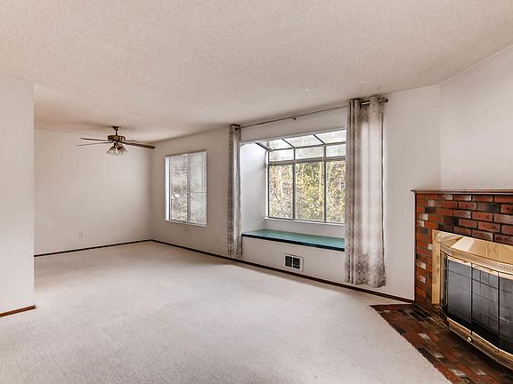 3rd image of 4820 200th St SW Unit B203