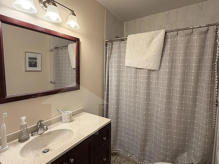 6 Edgar Ct #1 — Photo 8
