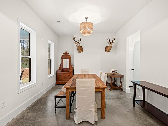 5th image of 1183 Guerins Bridge Rd