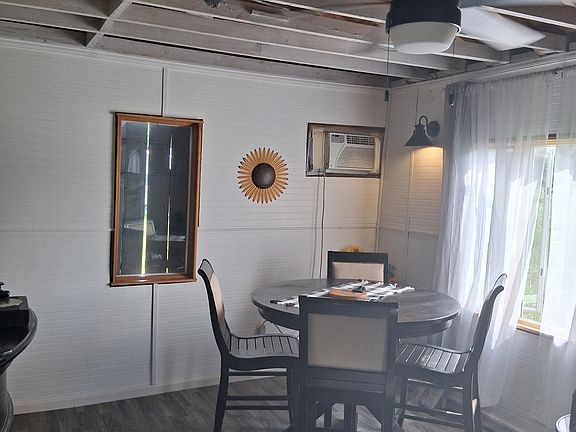 5th image of 316 Wennenberg Shore Dr