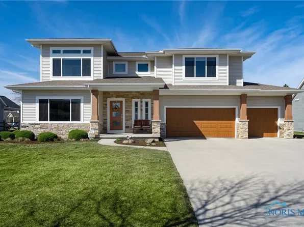 728 Delaware Dr, Perrysburg, OH 43551