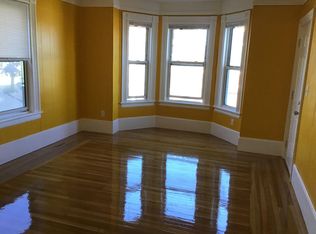 28 High Rock St APT 2, Lynn, MA 01902