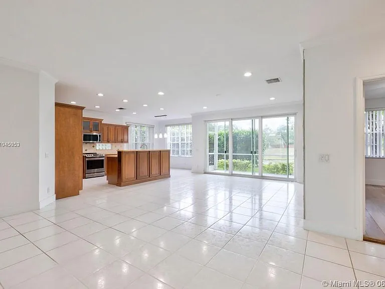 12375 NW 10th Dr #B-1 — Photo 8
