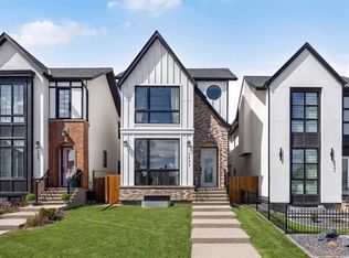 2625 E 29th St SW, Calgary, AB T3E 2K9