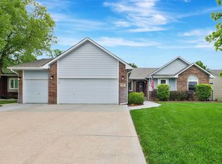 920 N Firefly St, Wichita, KS 67235