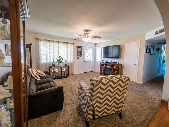 3rd image of 4248 E ROBERT E LEE Street