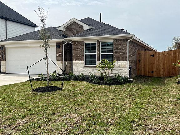 3rd image of 4954 Pine Haven Ln