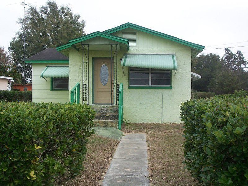 1st image of 14336 1st St