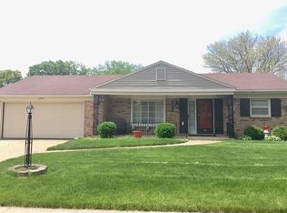 1929 Apple Tree Ln, Rockford, IL 61108