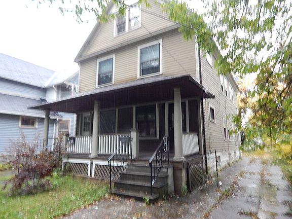 2nd image of 3808 Archwood Ave