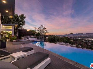 7275 Mulholland Dr, Los Angeles, CA 90068