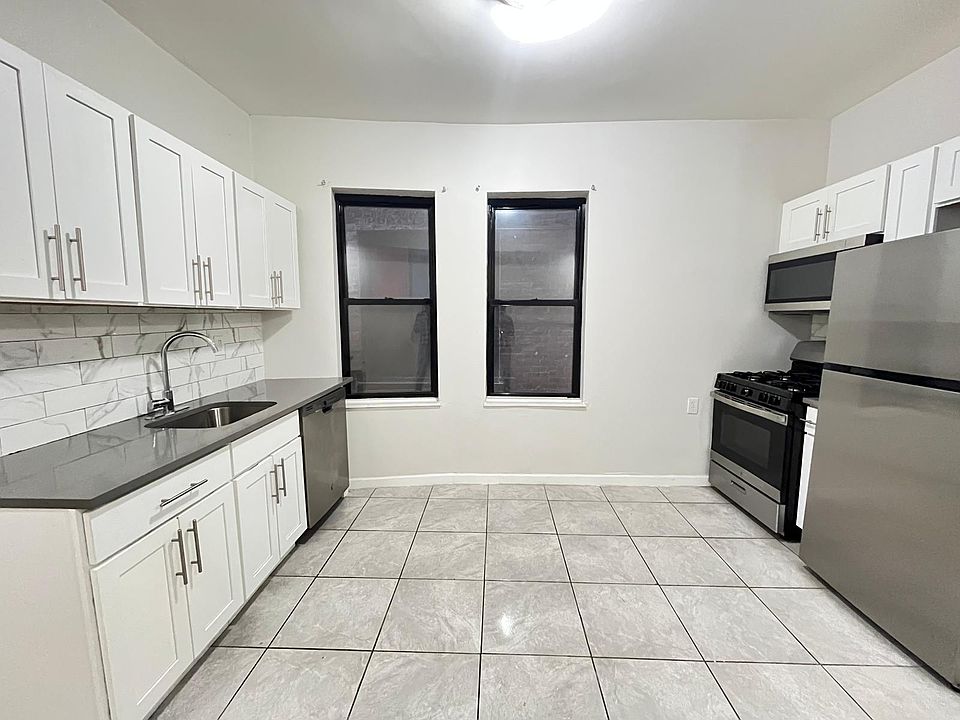 1st image of 163 Bergen Ave #1C
