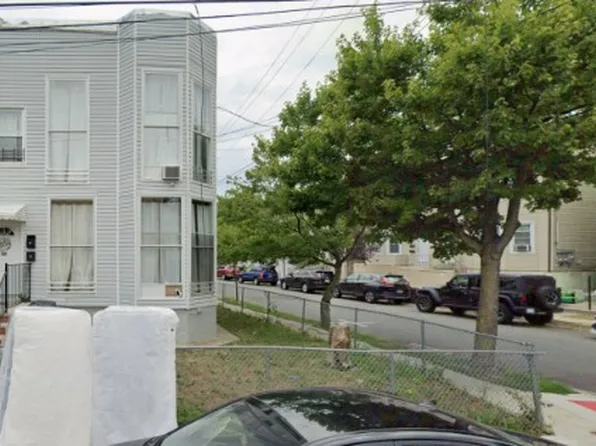 (undisclosed Address), Staten Island, NY 10301