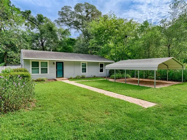 1944 NW 32nd Pl, Gainesville, FL 32605