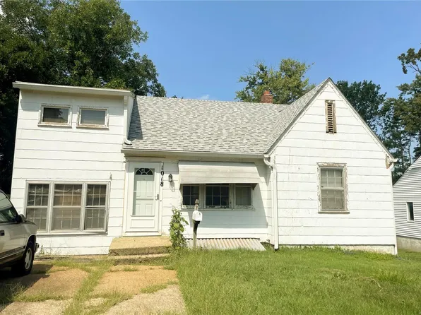 1018 Lynwood Dr, Rolla, MO 65401