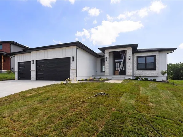 11415 Rye Dr, Kearney, MO 64060