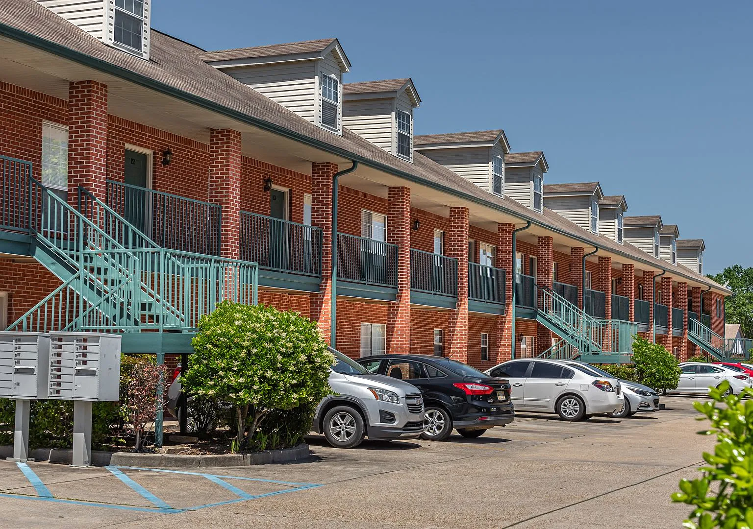 Claridge House Apartment Homes — Photo 1