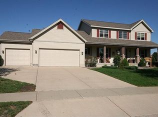 505 Island Dr, Deforest, WI 53532