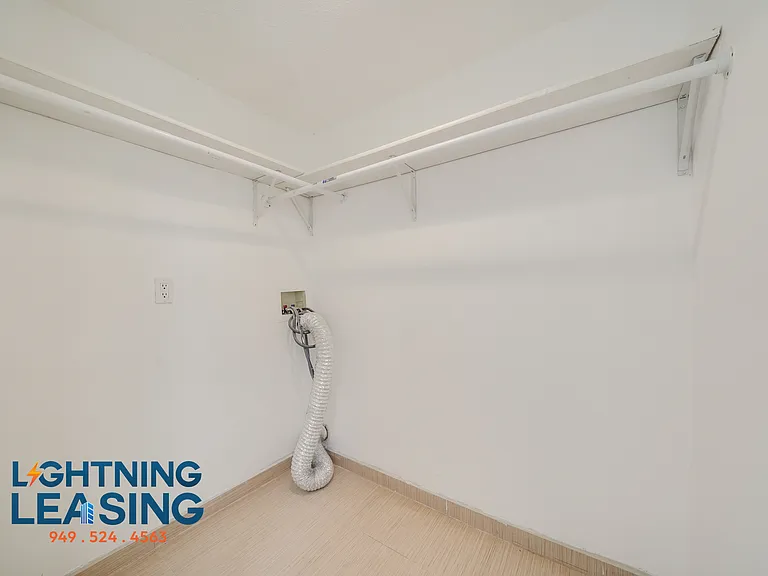 408 N Palm Dr #101 — Photo 19