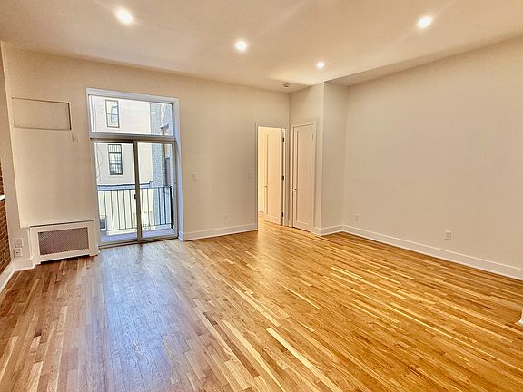 5th image of 130 W 75th St APT 2C