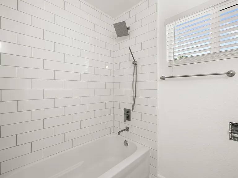 4208 Canby Way — Photo 17
