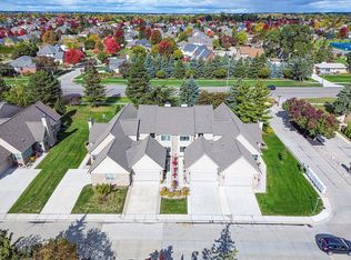 14969 Stoney Brook Dr W, Shelby Township, MI 48315