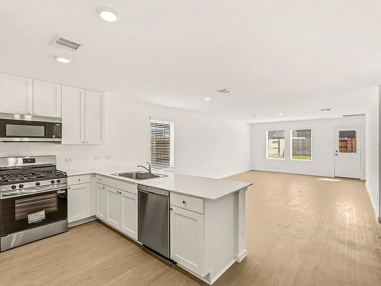 6034 Ash Willow Ct — Photo 4