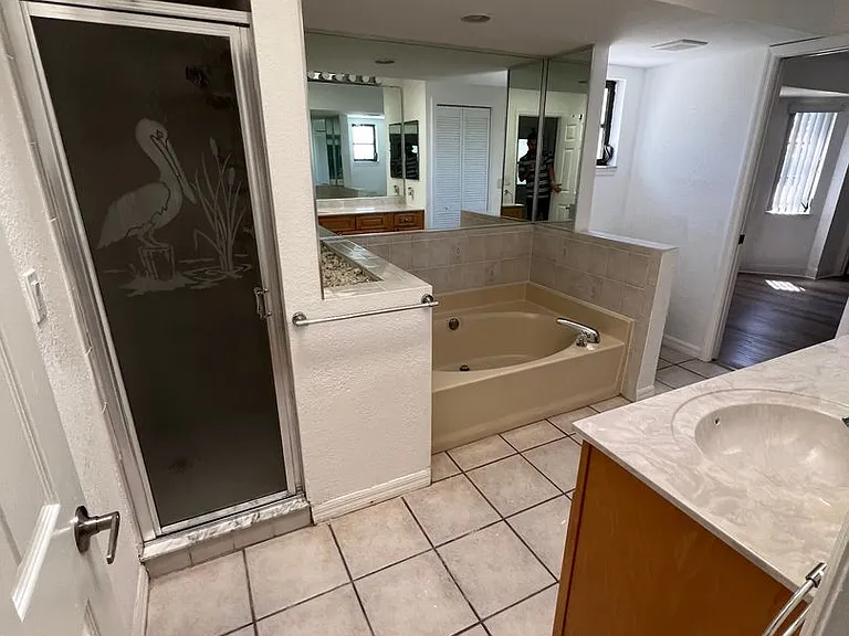 2092 Rio De Janeiro Ave — Photo 24