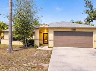 7713 Bramblewood Dr, Port Richey, FL 34668