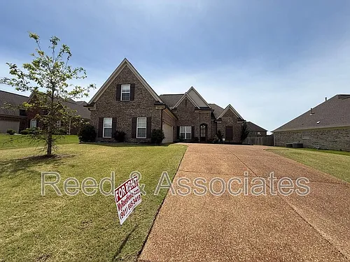 3261 Vineyard Dr S Photo 1