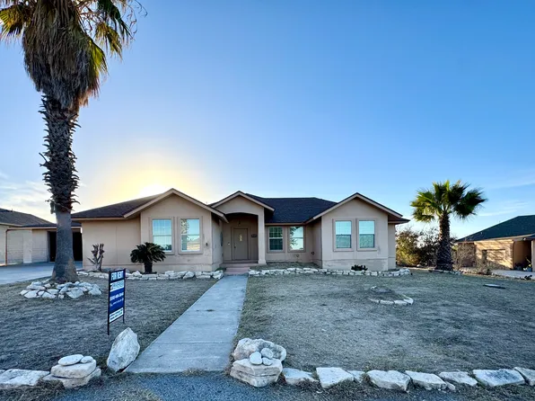 123 La Paloma Dr, Del Rio, TX 78840
