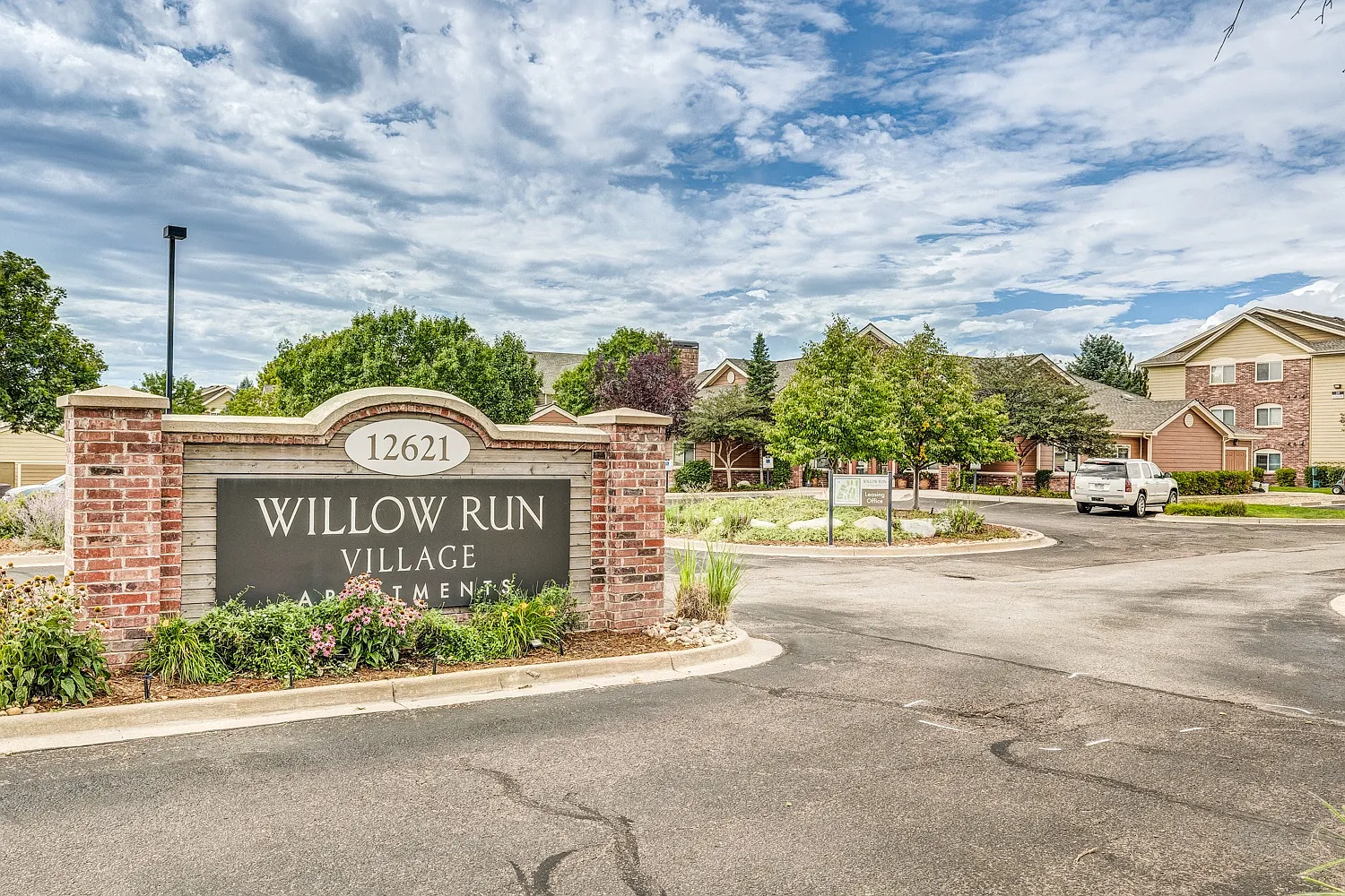 Willow Run Village — Photo 1