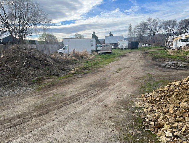 1st image of 9 Dozer Dr