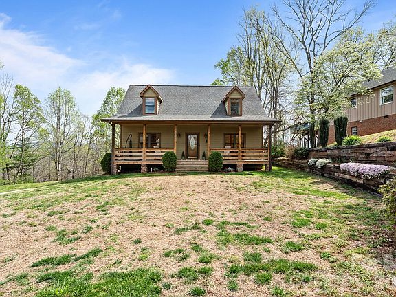 2nd image of 1750 Knollwood Cir