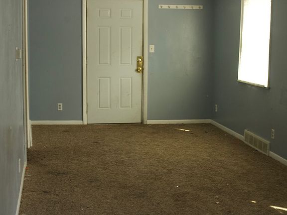 4th image of 1313 N Franklin Ave