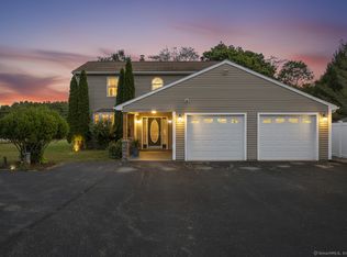 17 Liberty Ln, Thompson, CT 06277