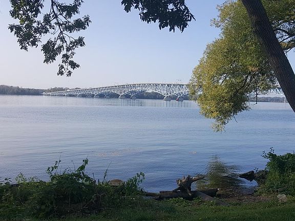 WATERFRONT VIEW