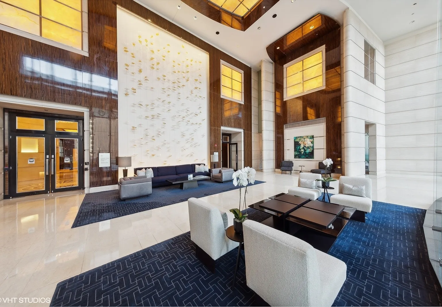 1 bed, 1.5 bath, 1100 sqft, $5,000 — Photo 3