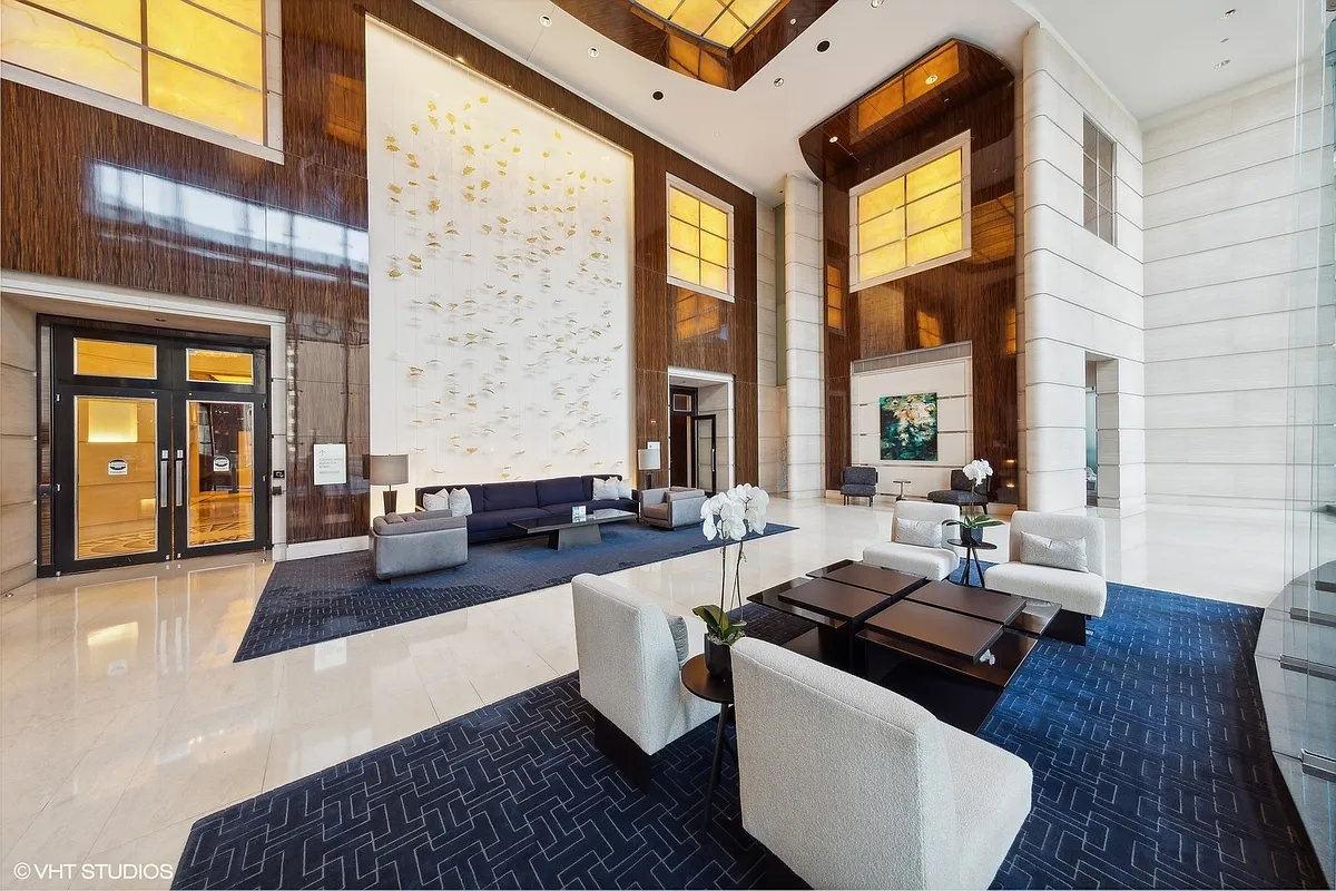 Building Photo - 401 N Wabash Ave #56B