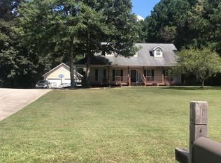 270 Juanita Ln, Powder Springs, GA 30127