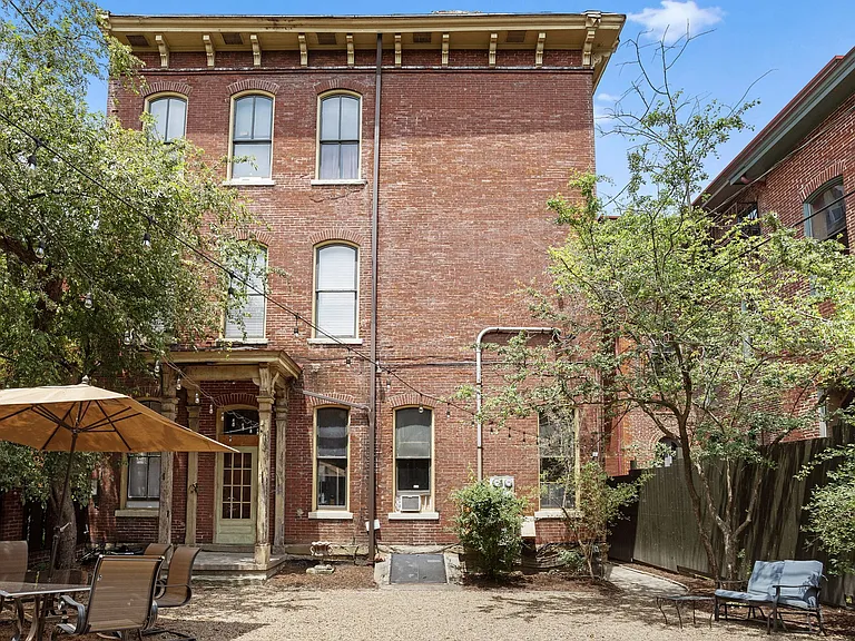 841 N Lincoln Ave — Photo 16