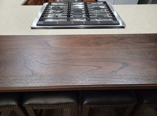 52375 Spring Wood Ct, Granger, IN 46530