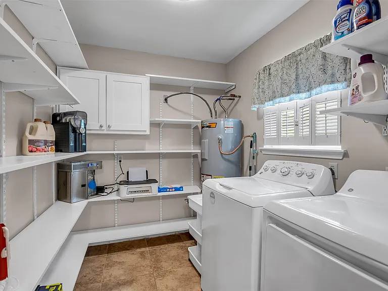 22502 Fields Ln — Photo 17