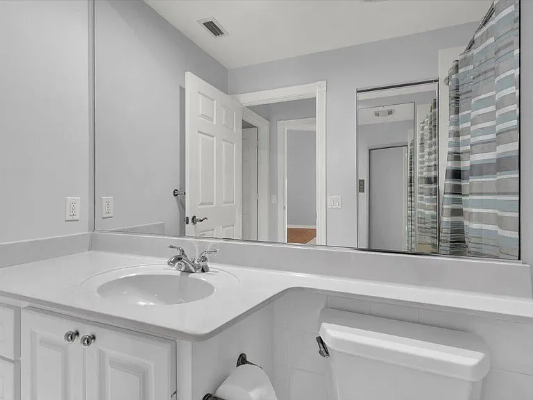 10882 SW Dardanelle Dr — Photo 33