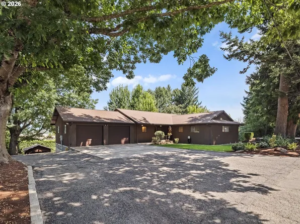 641 W Historic Columbia River Hwy, Troutdale, OR 97060
