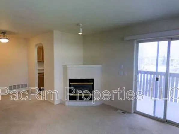 5697 Denali St APT H, Anchorage, AK 99518