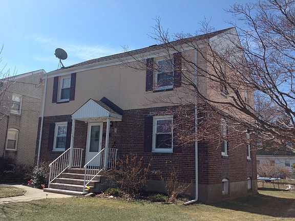 5th image of 313 N 6th Ave