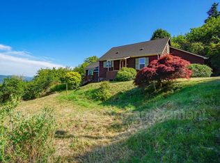 3956 Columbia Heights Rd, Longview, WA 98632