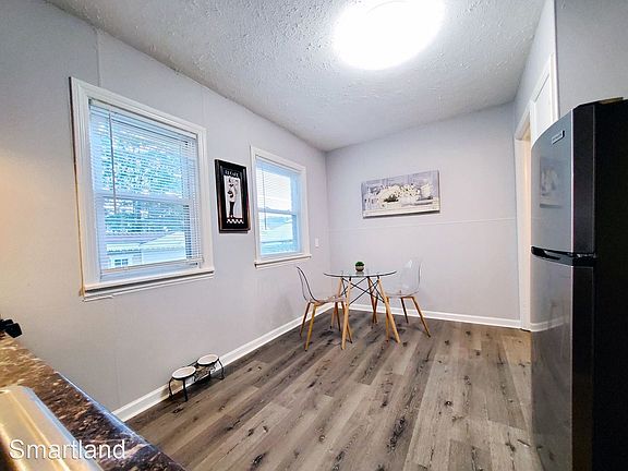 5th image of 25251 Shoreview Ave