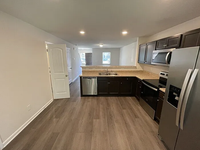 2062 Wiggins Village Dr — Photo 8